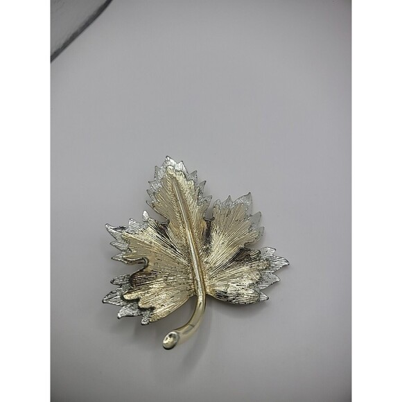 Sarah Coventry Jewelry - Vintage Sarah Coventry Silver Gold Tone Brooch Pin Jewelry Costume